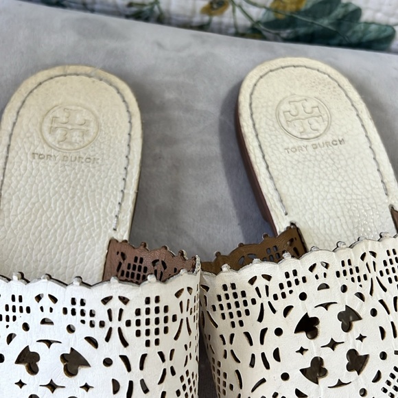 Tory Burch White Leather Sandals, size 11 - Picture 2 of 5